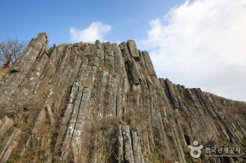 Jusangjeolli Cliff of Mudeungsan Mountain (무등산 주상절리대) (19/24)