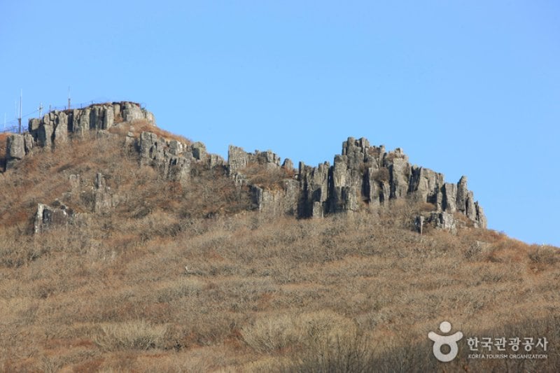 Jusangjeolli Cliff of Mudeungsan Mountain (무등산 주상절리대) (23/24)