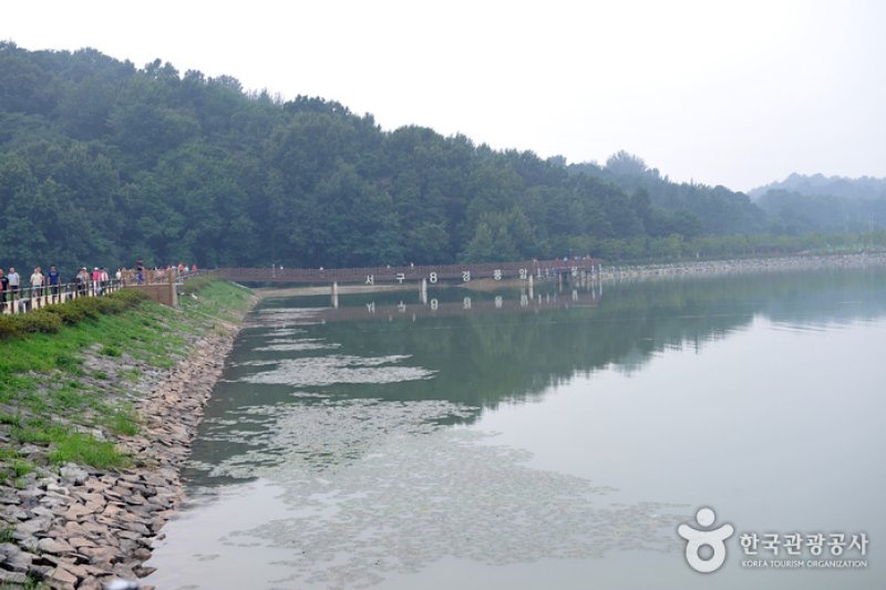 Pungam Reservoir (풍암저수지) (3/5)