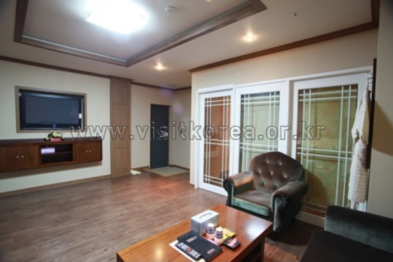FnT Hotel - Goodstay  (4/30)
