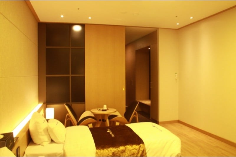 FnT Hotel - Goodstay  (23/30)