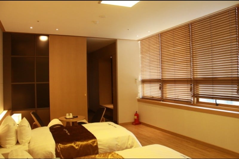 FnT Hotel - Goodstay  (25/30)
