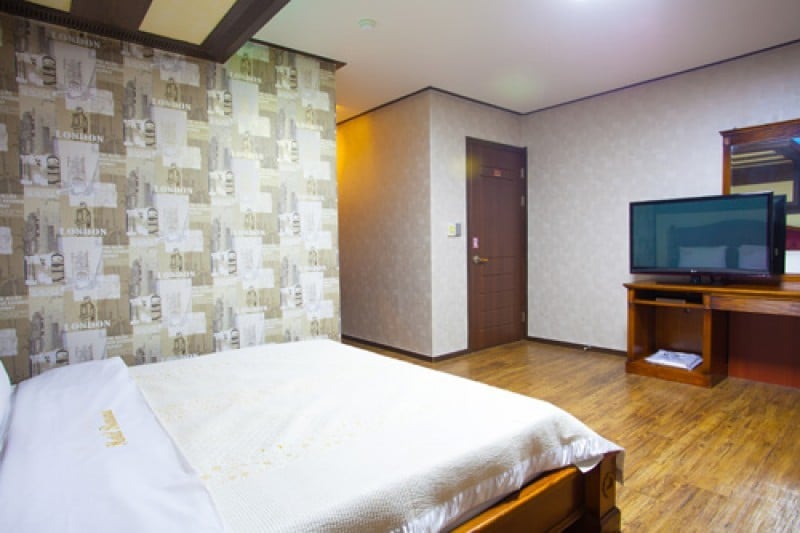 Banana Hotel - Goodstay  (8/41)