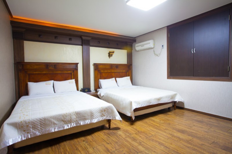 Banana Hotel - Goodstay  (17/41)