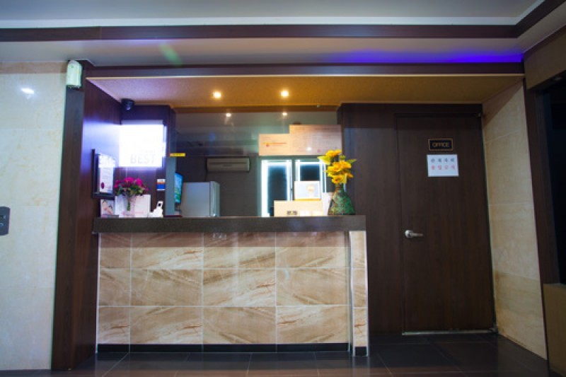 Banana Hotel - Goodstay  (24/41)