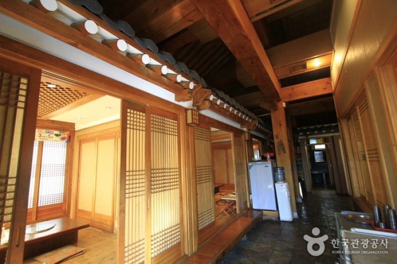 Minsokchon  (2/5)
