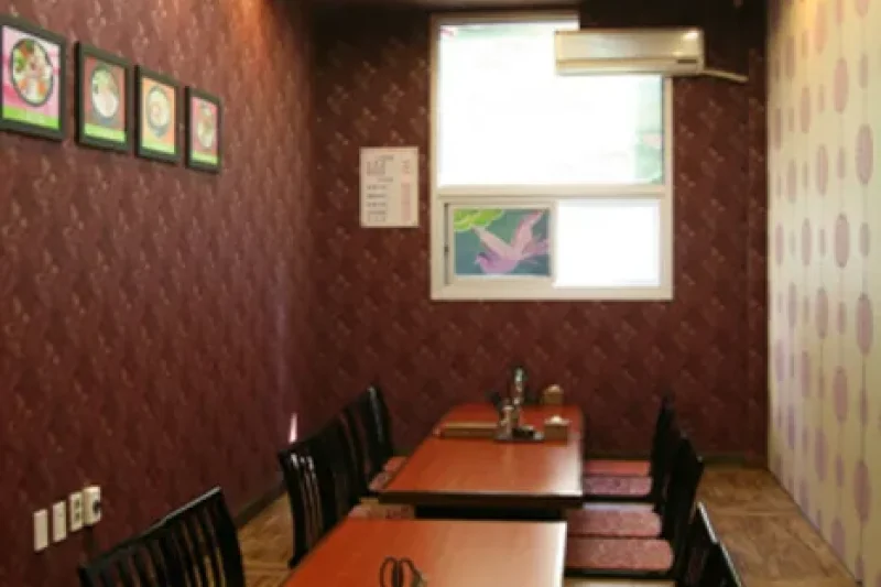 Jonggajip Seolleongtang  (5/14)