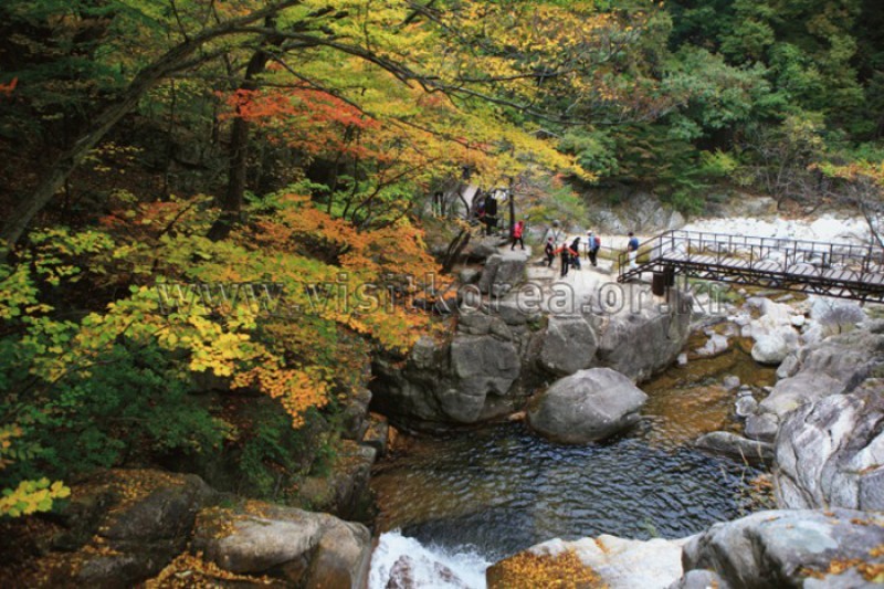 Guryong Falls  (1/6)
