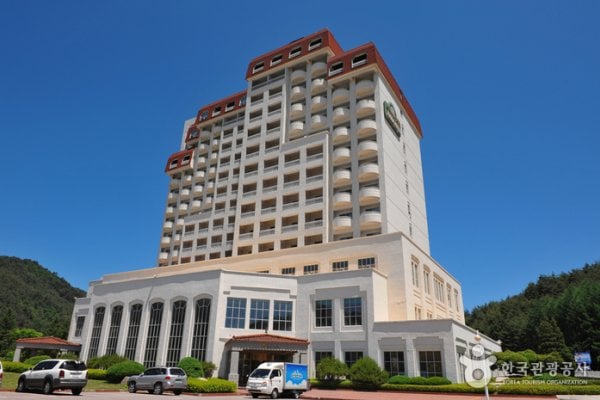 The Kensington Flora Hotel