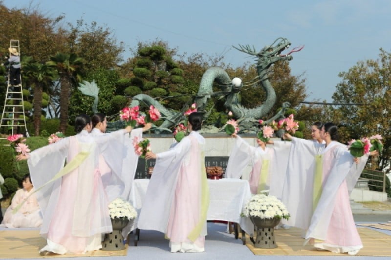 Busan Jagalchi Festival  (1/3)