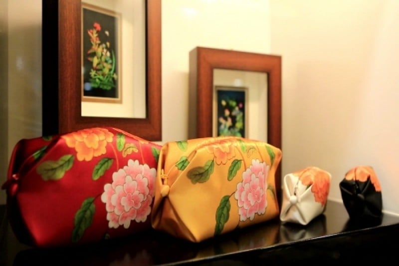 Home Plus Tourist Souvenir Shop  (1/5)