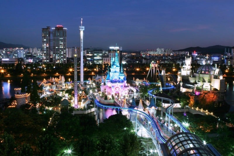 Lotte World Daily Pass Discount Ticket (13/64)