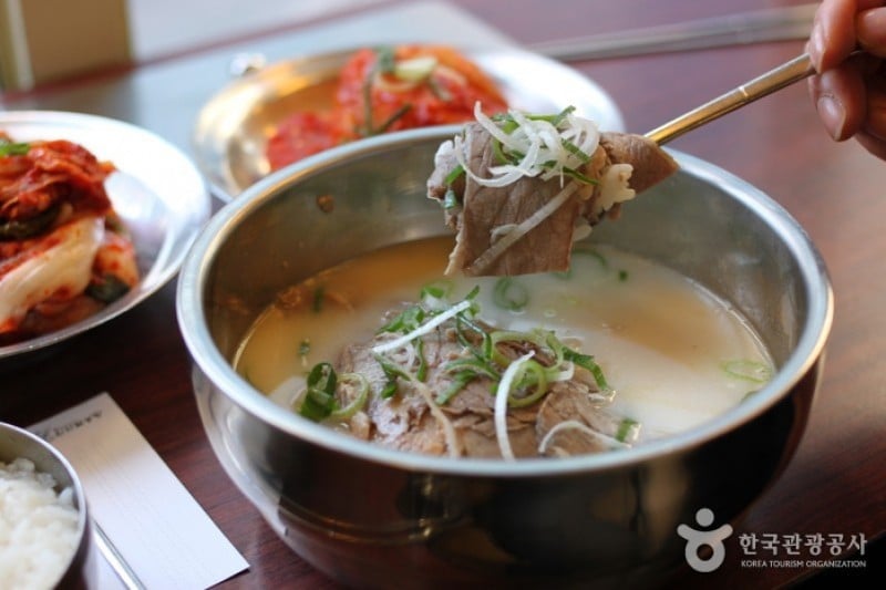Sinseon Seolnongtang-Itaewon Branch  (5/7)