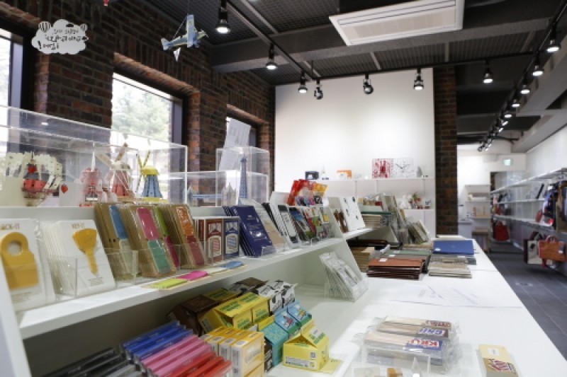 KT&amp;G Sangsangmadang Chuncheon Art Center  (2/12)