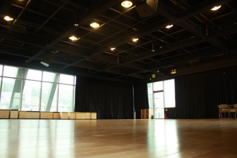 Daehangno Arts Theater  (1/5)