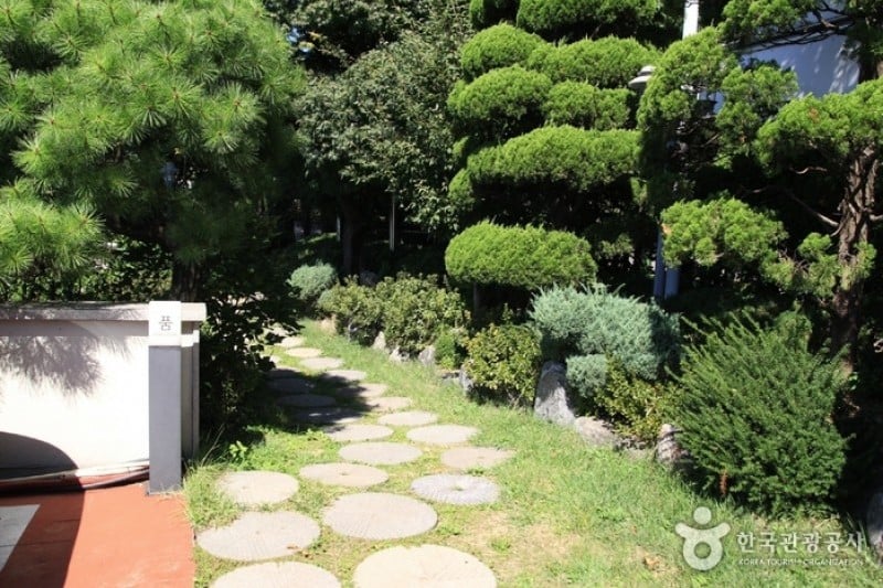 POOM SEOUL  (2/8)
