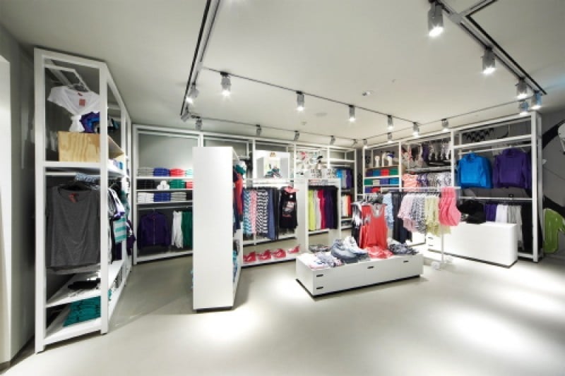 H&M - Myeongdong Branch No.1 (H&M - 명동1호점) (3/6)