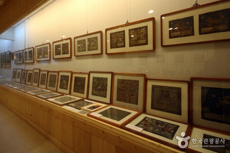 Museum of Oriental Embroidery  (6/8)
