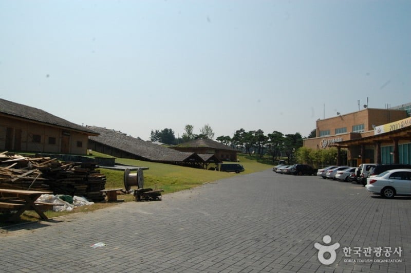 Oegosan Onggi Village  (3/33)