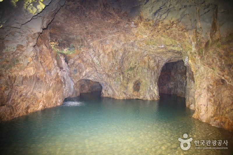 Amethyst Cavern Park  (5/19)
