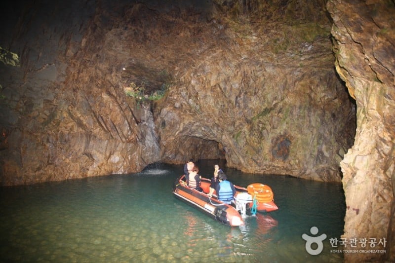 Amethyst Cavern Park  (7/19)