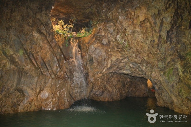 Amethyst Cavern Park  (9/19)