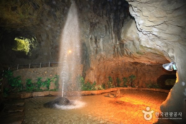 Amethyst Cavern Park