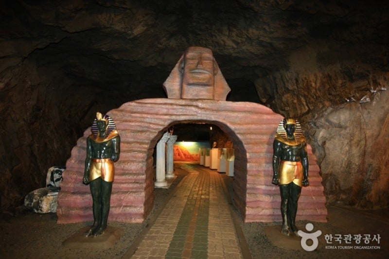 Amethyst Cavern Park  (17/19)