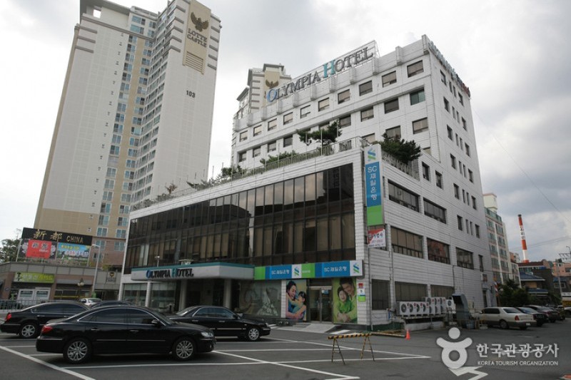 Olympia Hotel  (1/5)
