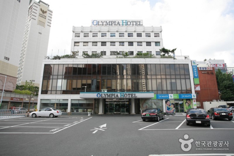 Olympia Hotel  (3/5)