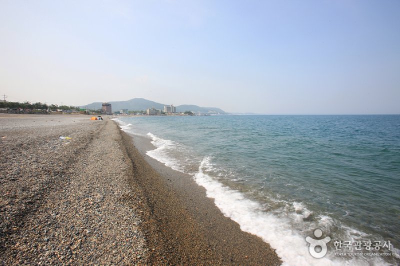Shin-myung Jeong-ja Beach  (11/22)