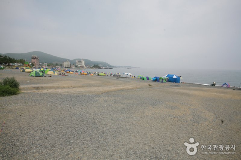 Shin-myung Jeong-ja Beach  (20/22)