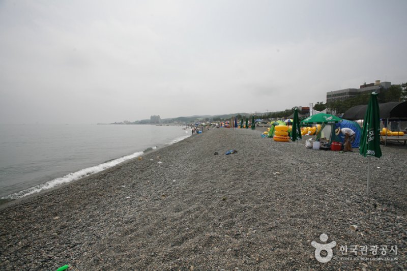 Shin-myung Jeong-ja Beach  (21/22)