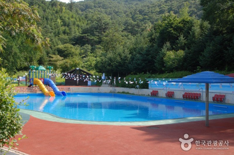 Geumgang Natural Recreation Forest  (3/8)
