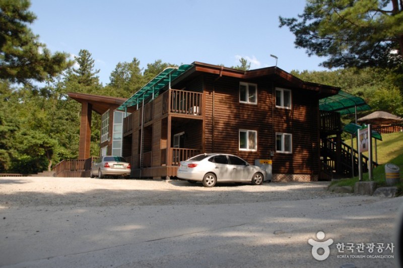 Geumgang Natural Recreation Forest  (5/8)