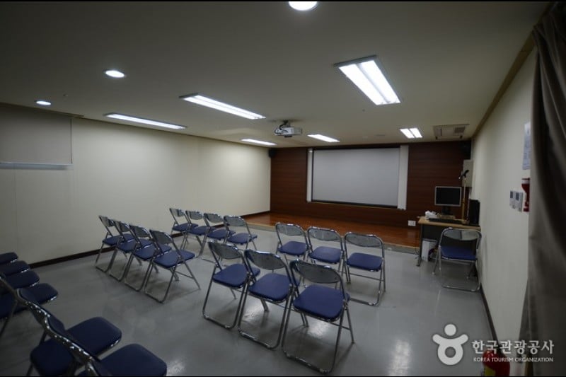 Camp Greaves DMZ Experience Center  (7/7)