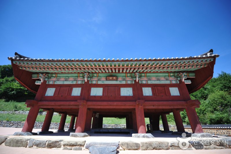 Jeoksangsan National Archives Site (적상산사고지) (5/6)