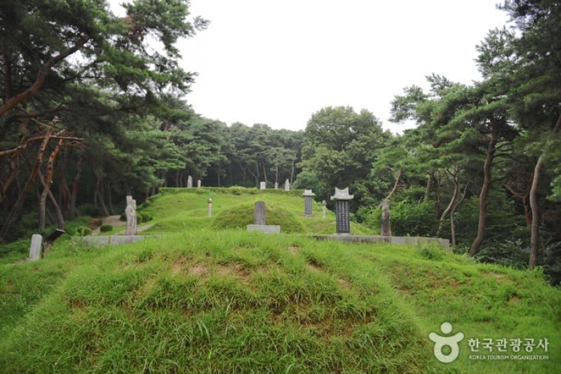 Yulgok Historical Site  (12/25)