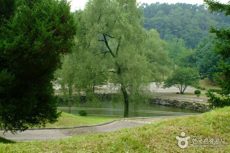 Yulgok Historical Site  (21/25)