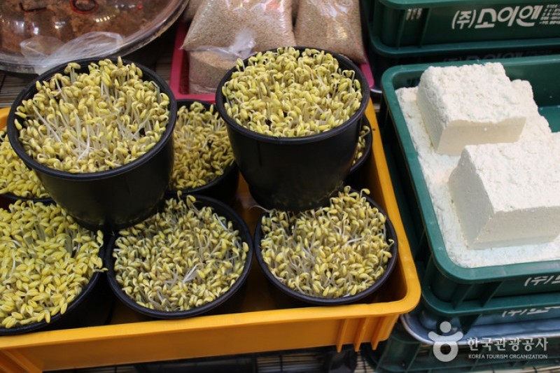 Motgol Market  (10/11)