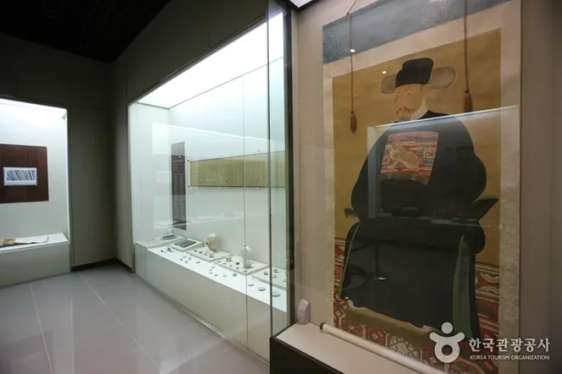 Suwon Museum  (2/11)