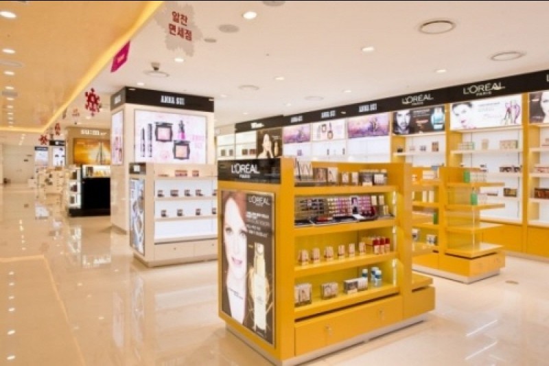 Encore Duty Free  (4/9)