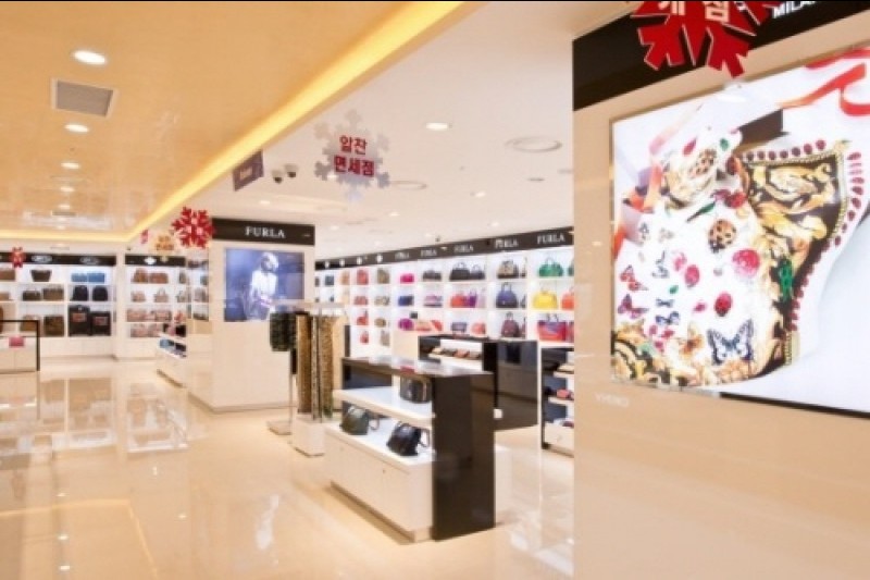 Encore Duty Free  (7/9)