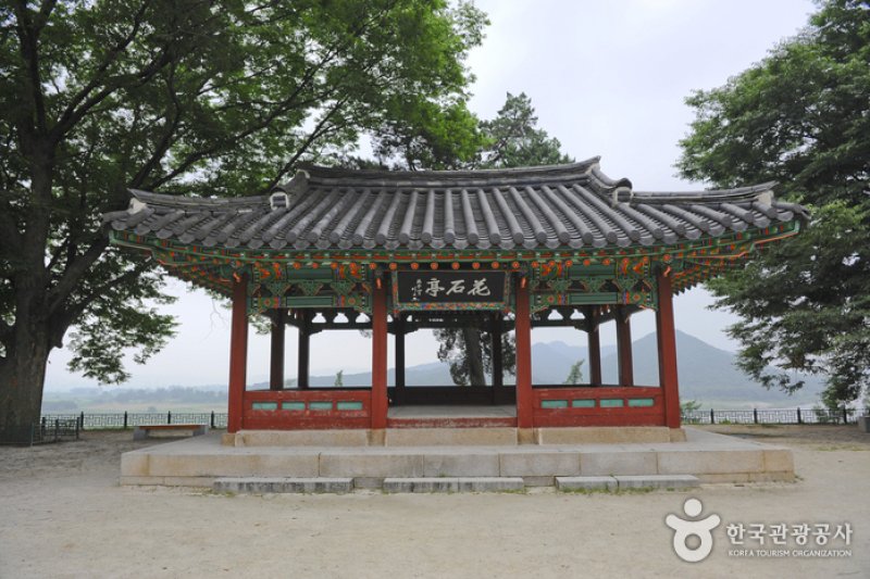 Hwaseokjeong Pavilion  (3/11)