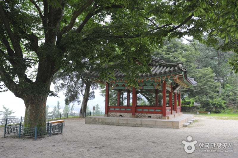 Hwaseokjeong Pavilion  (5/11)