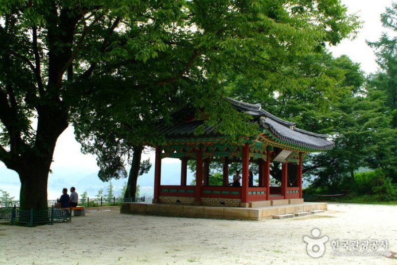 Hwaseokjeong Pavilion  (7/11)