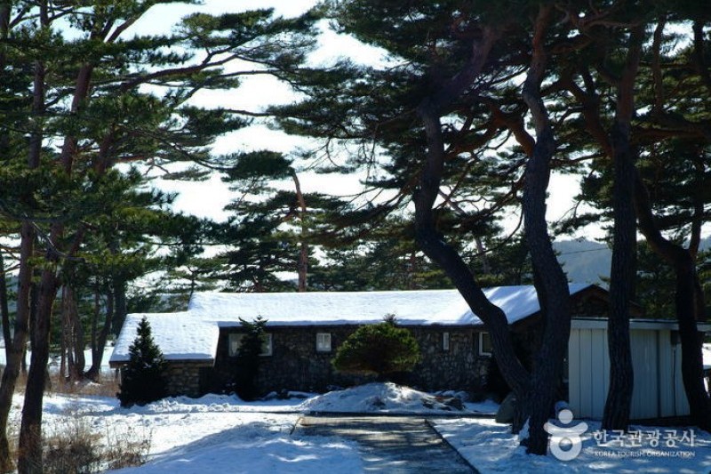 Villa of Lee Ki-poong  (1/8)