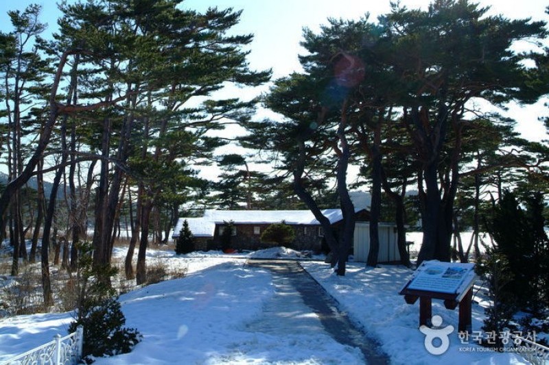 Villa of Lee Ki-poong  (2/8)