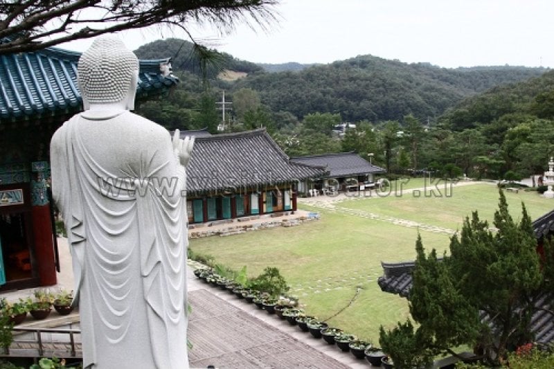 Yeongpyeongsa Temple  (7/9)