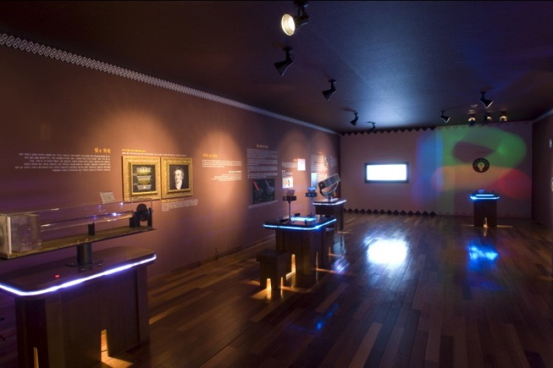 Lighting Museum  (8/13)